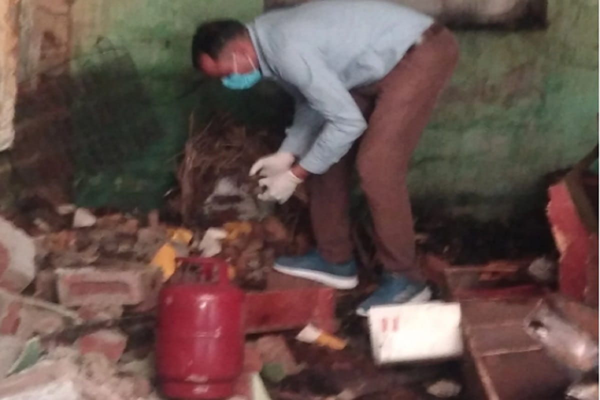 Shamli News: Firecrackers kept in the house exploded, woman died