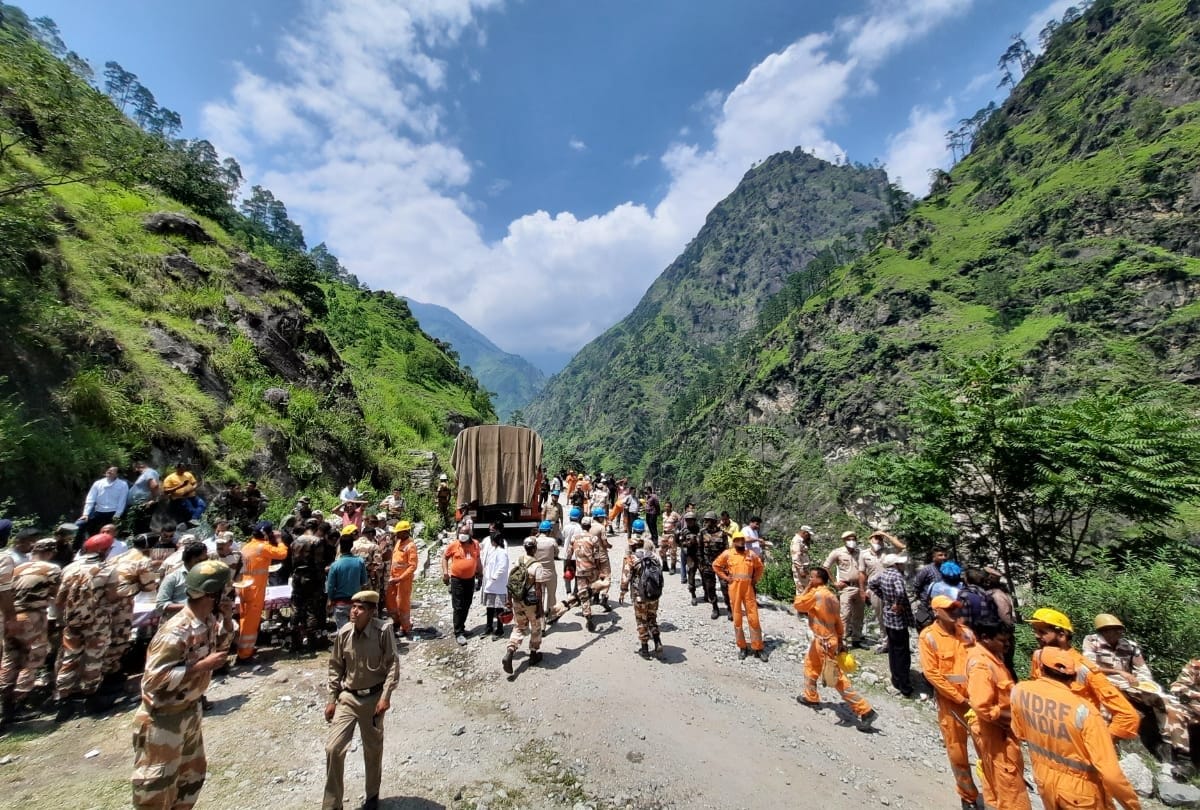 kinnaur landslide News: youth missing went to kinnaur  to celebrate birthday
