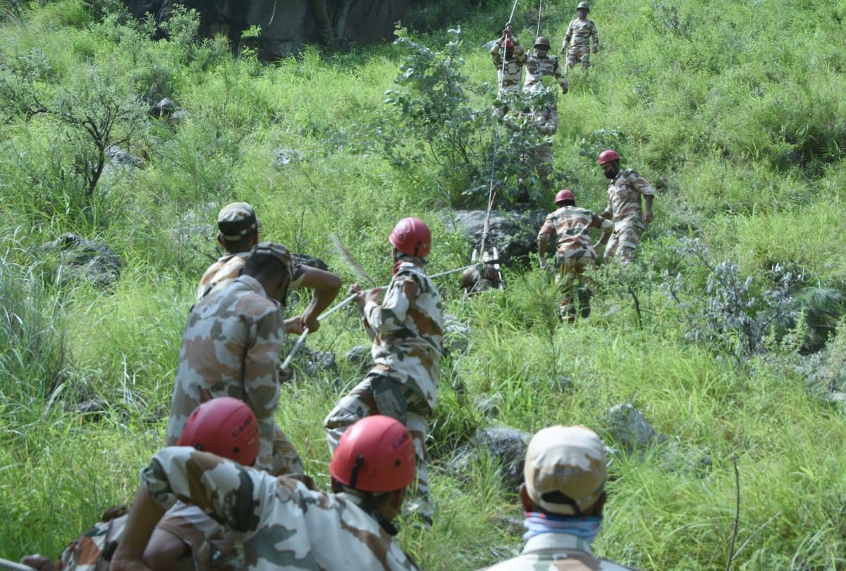 kinnaur Nigulsari landslide news: kinnaur landslide rescue operation cm jairam thakur appreciated NDRF ITBP army and Police Jawans