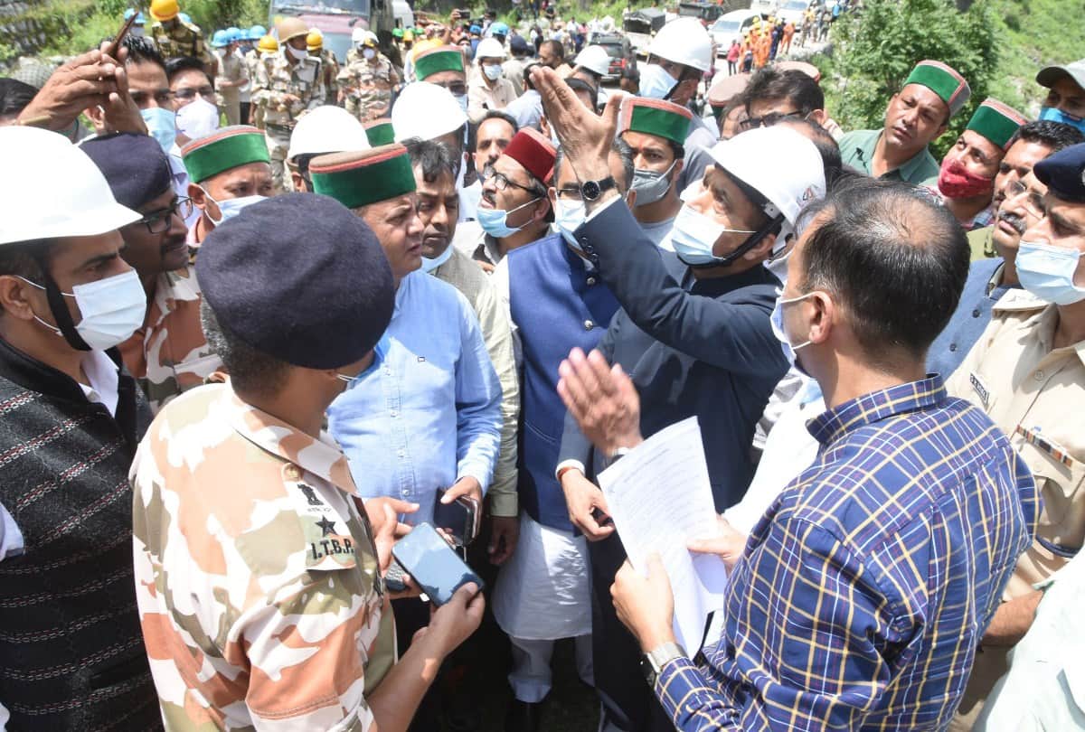 kinnaur Nigulsari landslide news: kinnaur landslide rescue operation cm jairam thakur appreciated NDRF ITBP army and Police Jawans