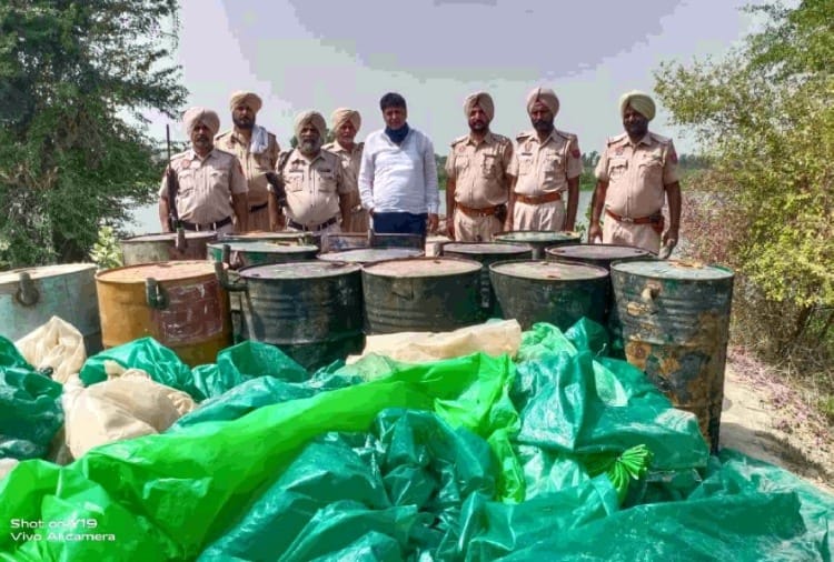 Police and Excise Department caught 96000 liters liquor in Firozpur of Punjab