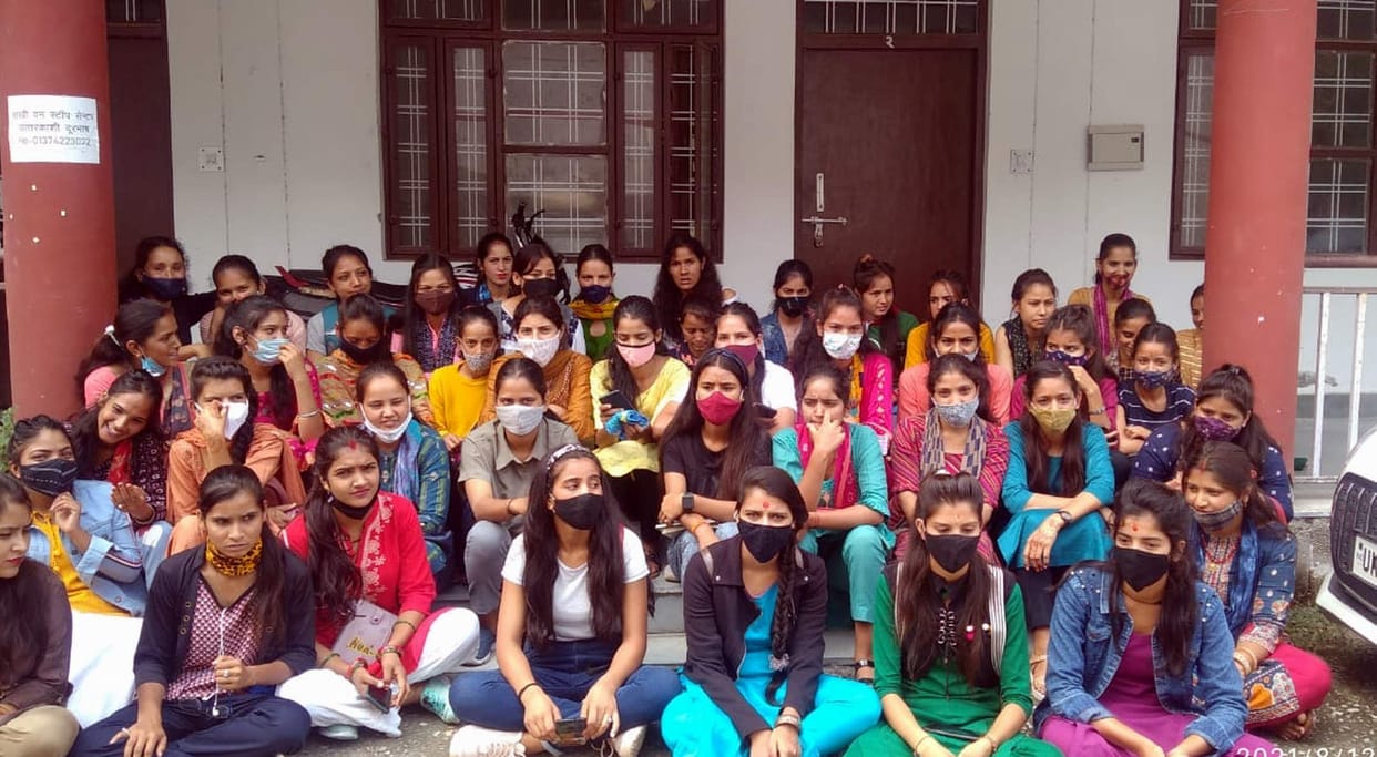 Demonstration of girl students for Gaura Devi Kanya Dhan Yojana