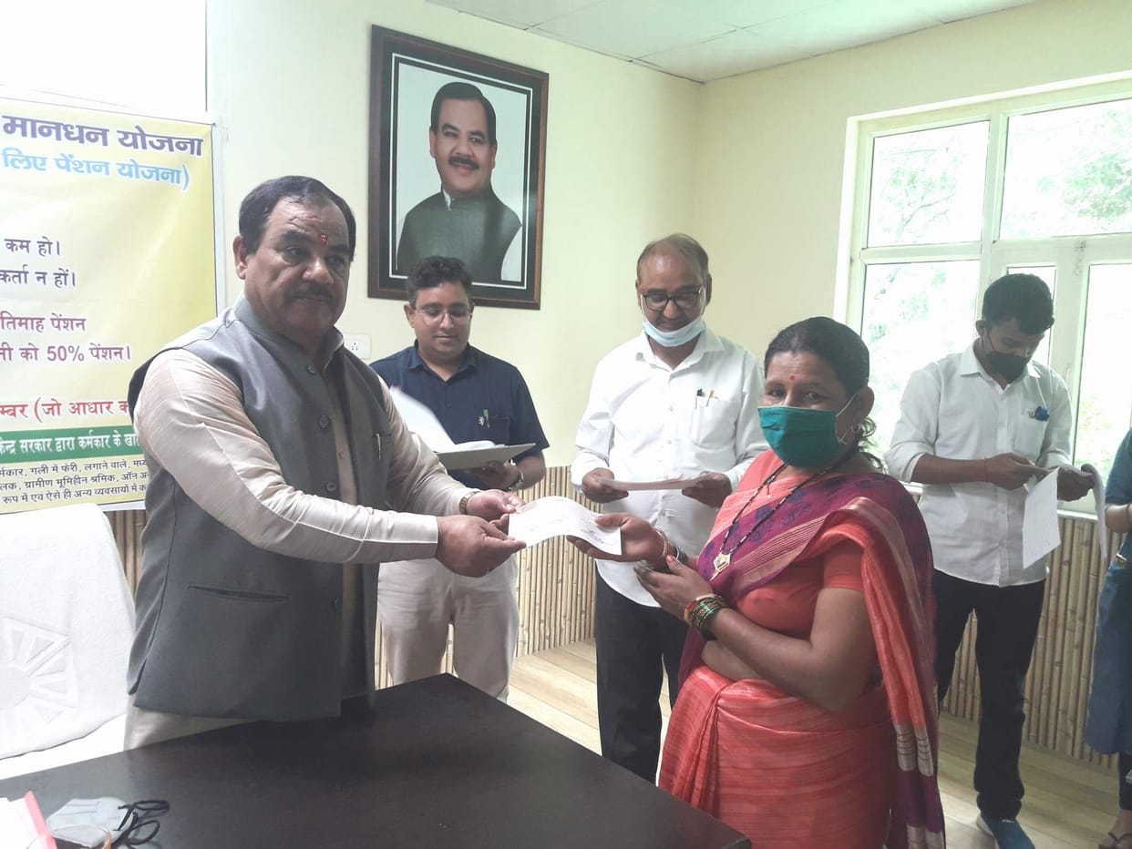 Government committed to the welfare and development of workers: Dr. Harak Singh Rawat