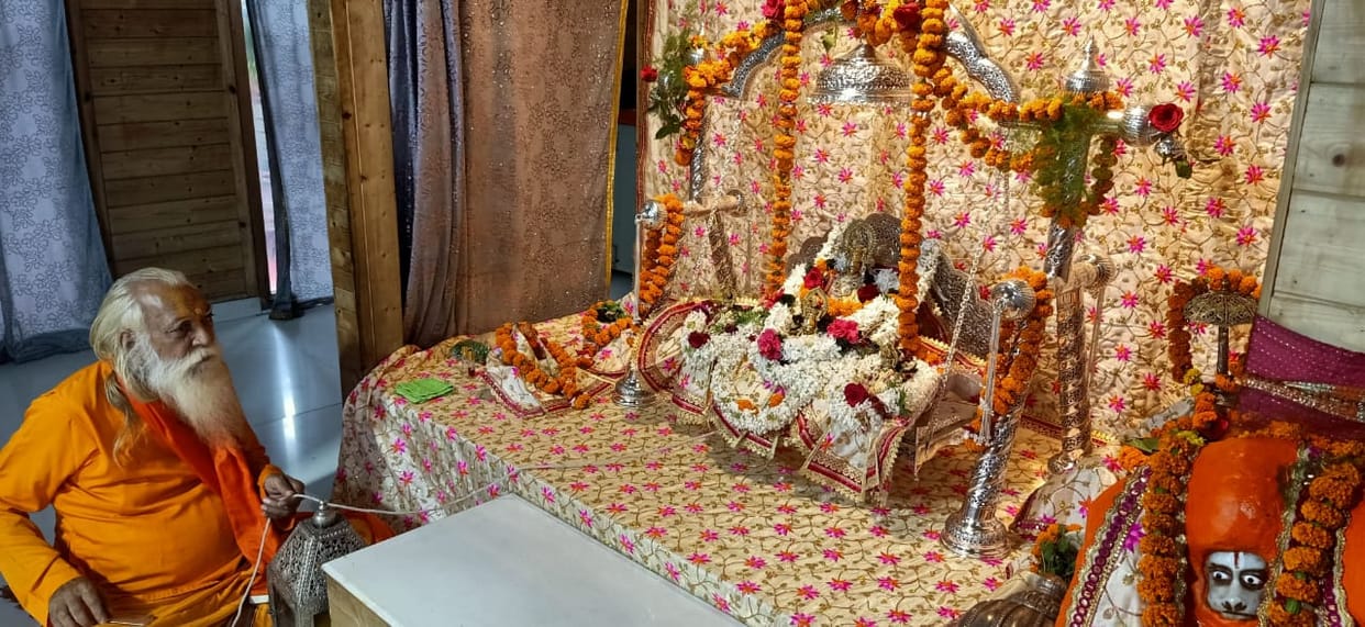 Ayodhya: After 493 years, Ramlala sits on a swing of 21 kg silver