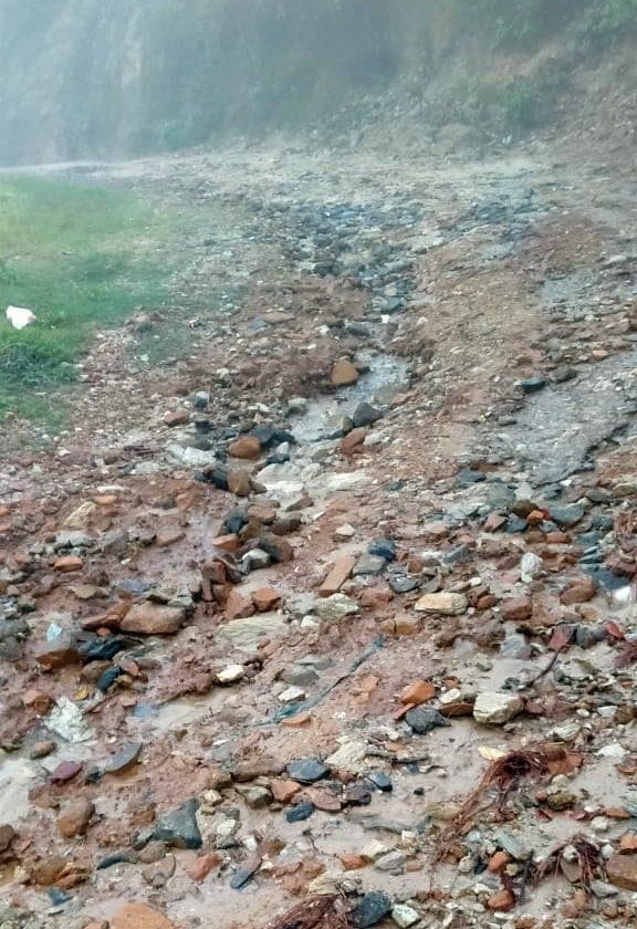 Didihat Sirakot motorway is in disrepair, even walking becomes difficult