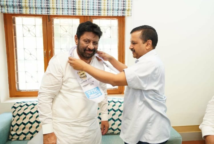 Former Chandigarh Congress President Pradeep Chhabra joins Aam Aadmi Party