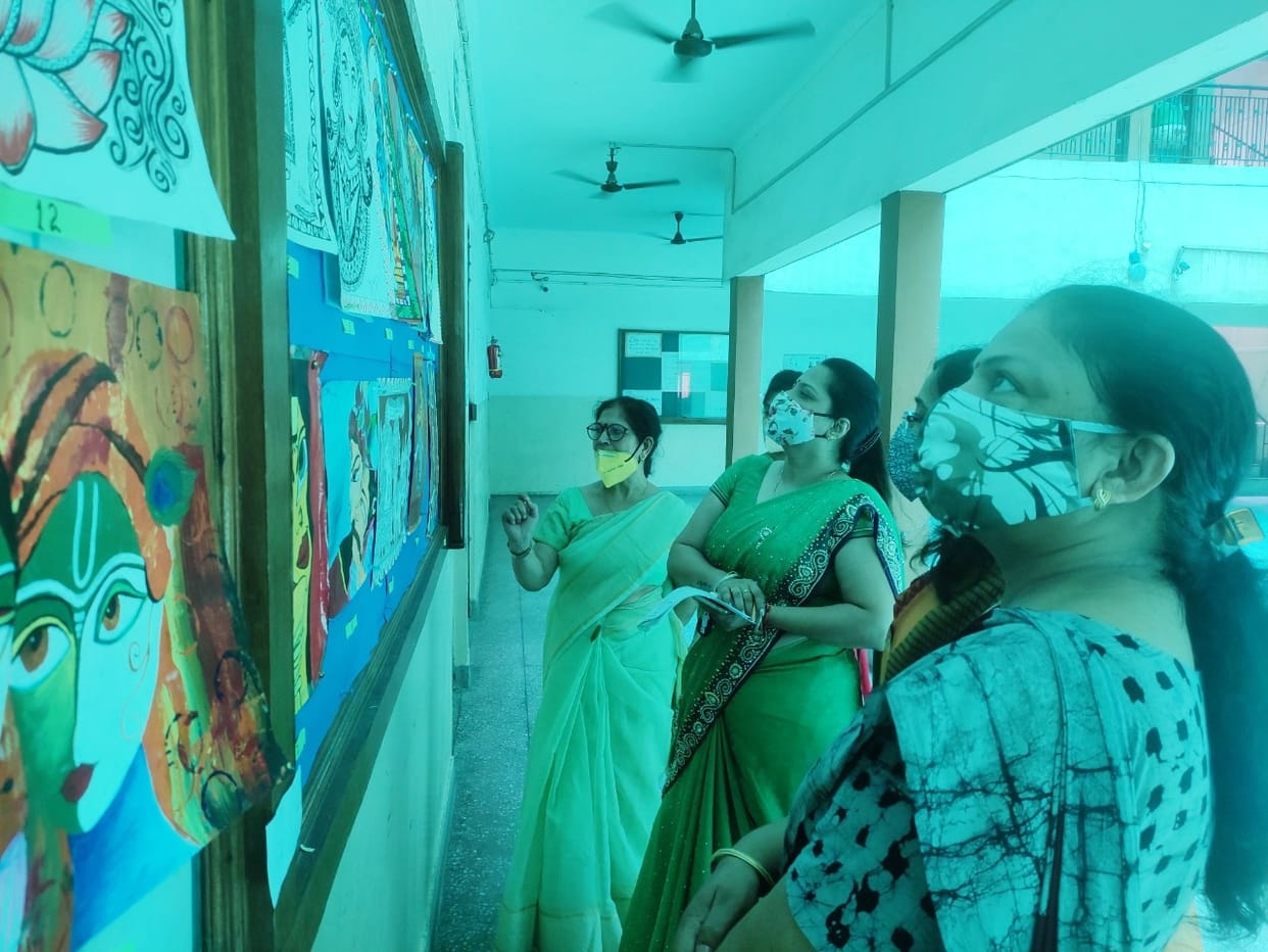 Farhan, Tanushree, Varnika won the painting