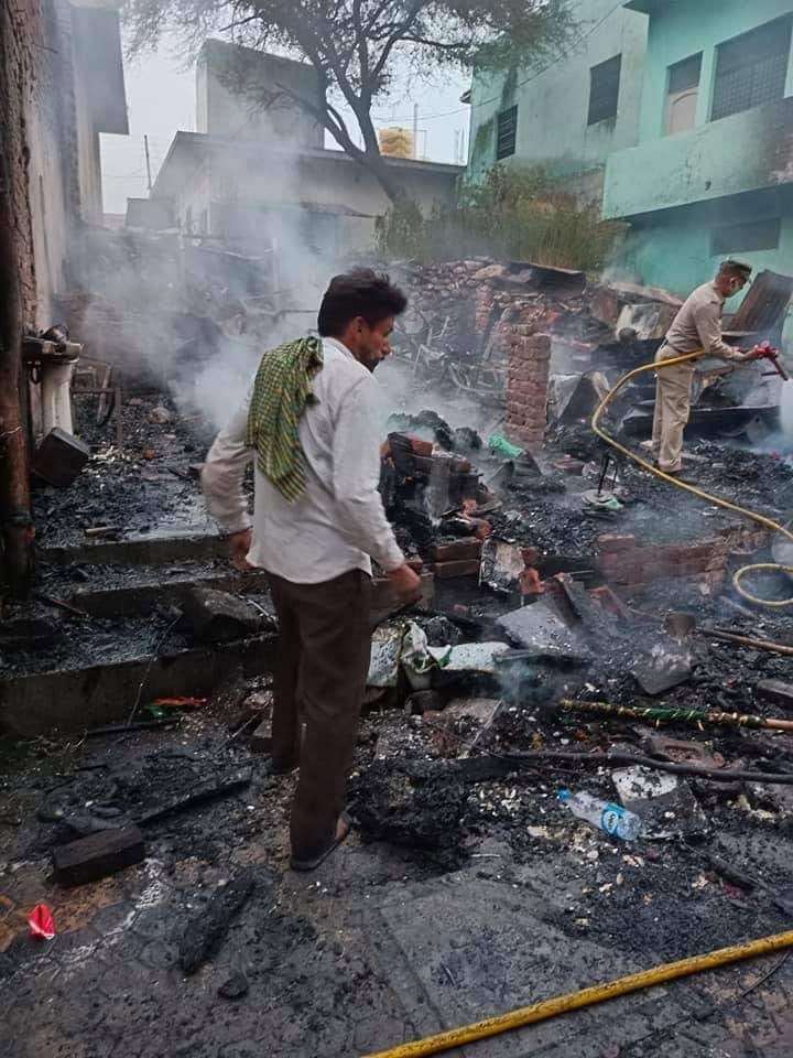 Three shops burnt in Peernigah market