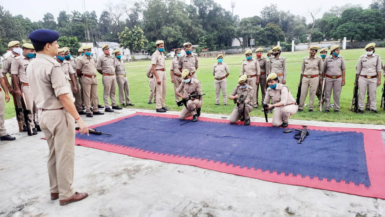 SP took salute after inspecting the parade