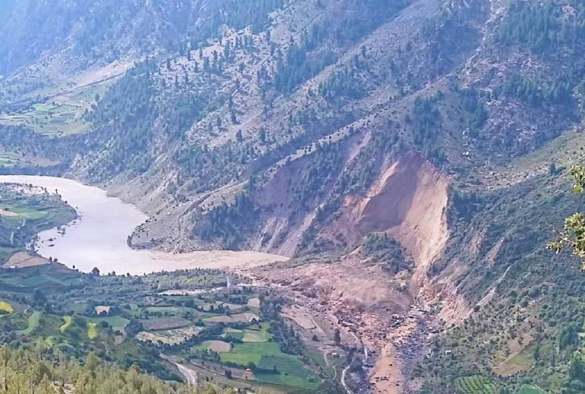 lahaul landslide NDRF team reach by road in Lahaul spiti