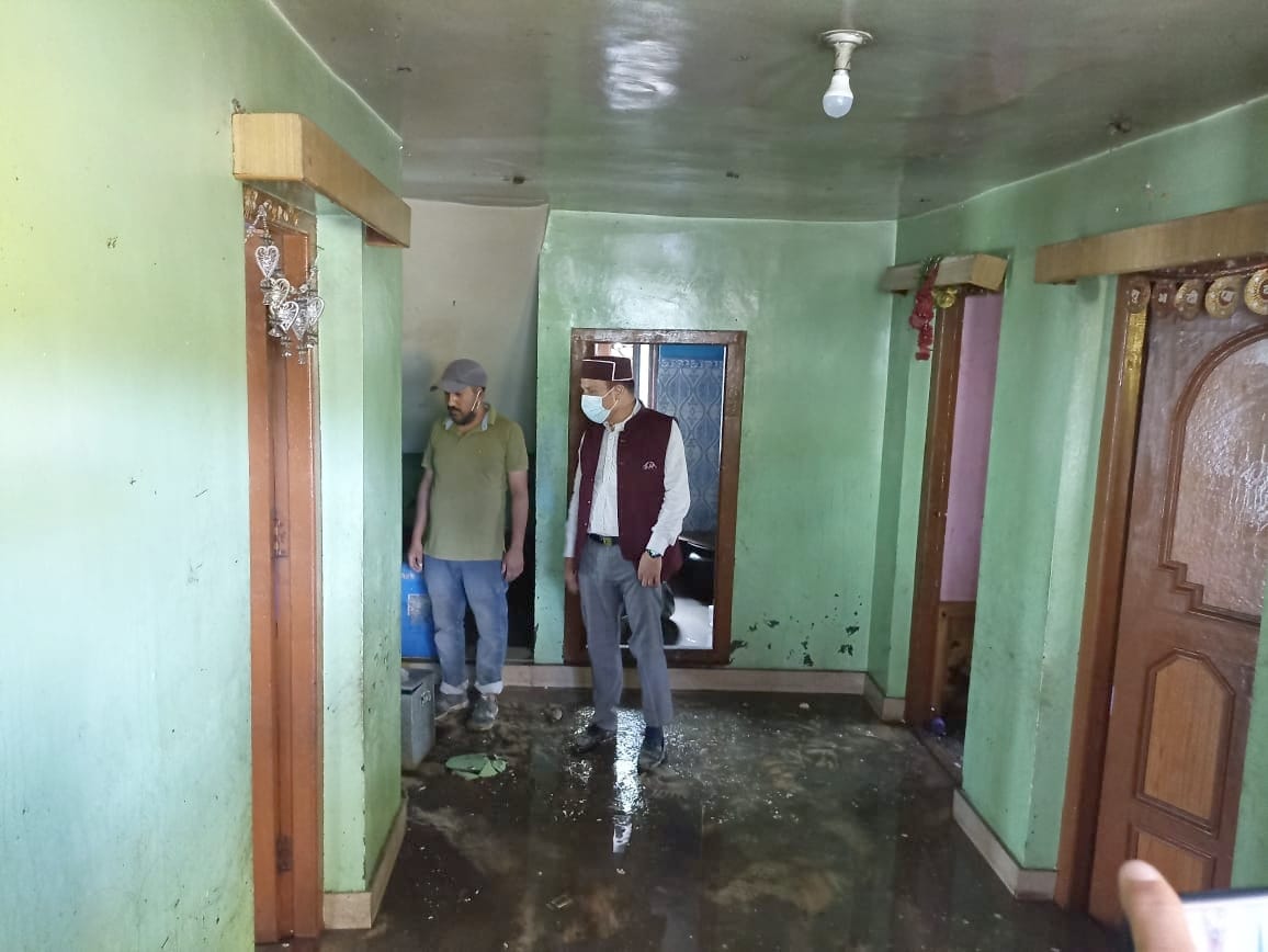 Water came towards villages, people including children fled to safe places
