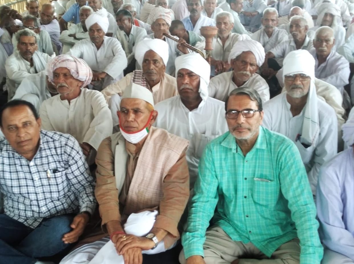 Chauhan Pal also joined hands with farmers