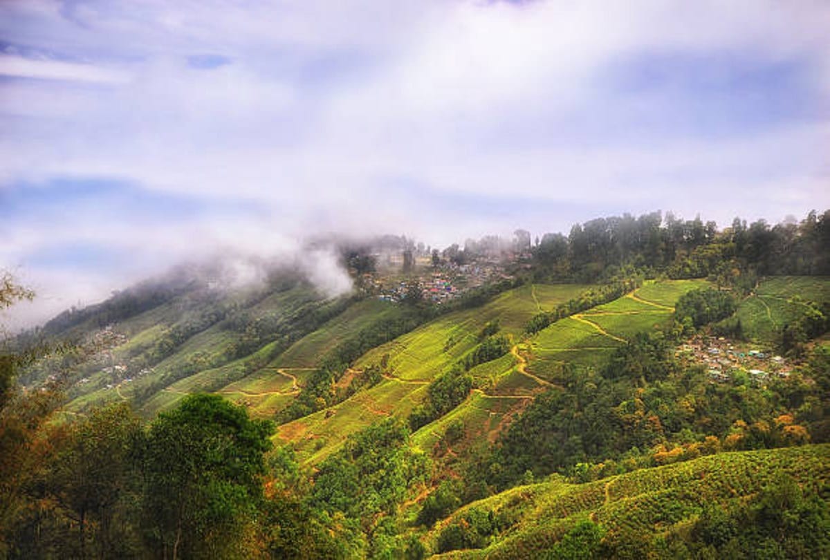 monsoon tourist places to visit in india in hindi
