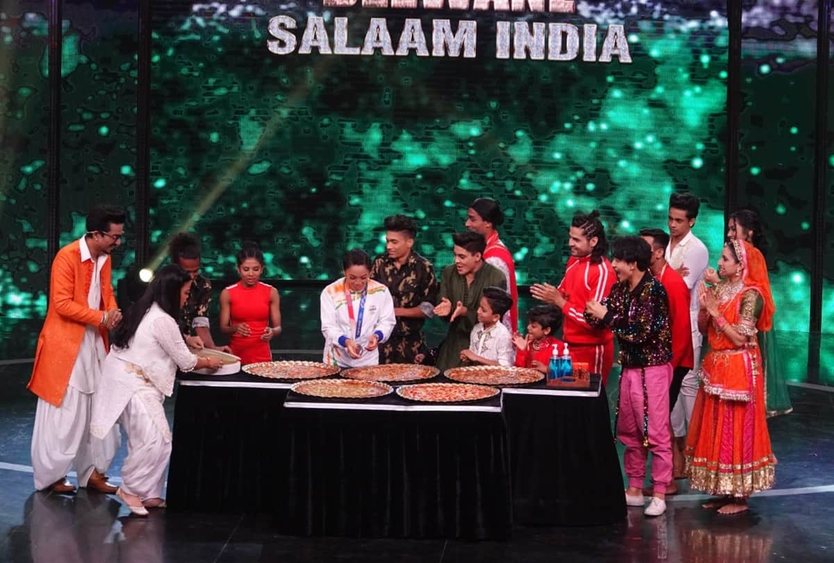 Mirabai Chanu Kapil Dev Madhuri Dixit celebrate 75th independence day on the sets of dance deewane