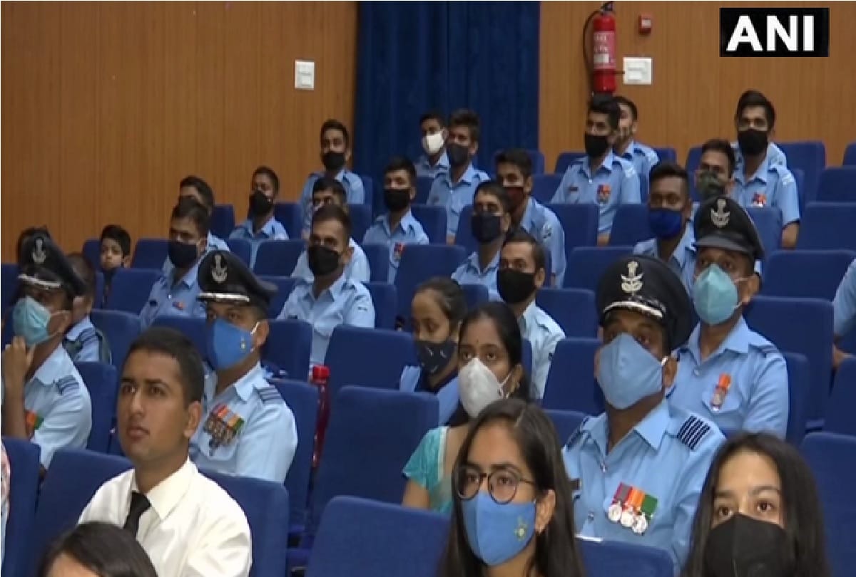 Jammu and Kashmir: Event organized for gallantry awardees at Air Force Station in Jammu