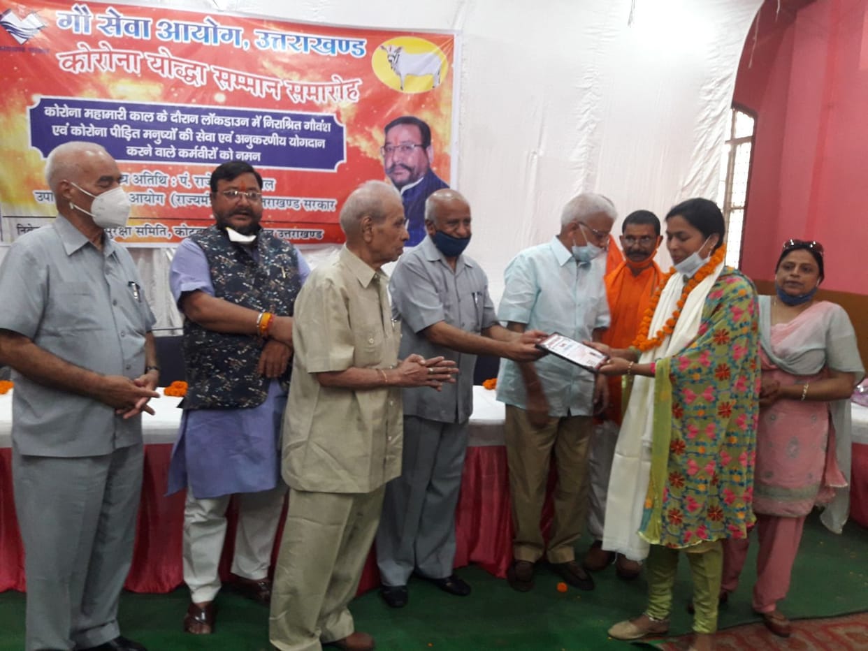 26 health workers honored including chief superintendent