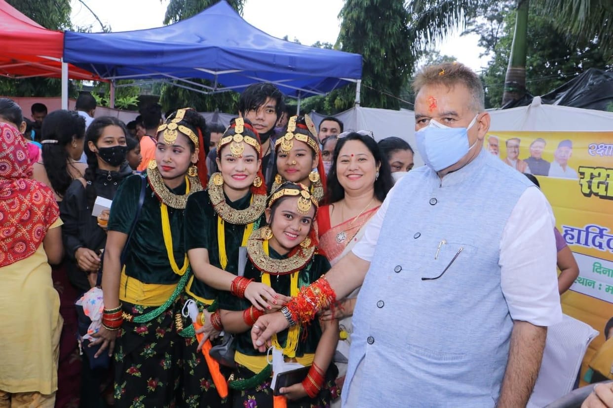 Tent collapsed in Ganesh Joshi's program