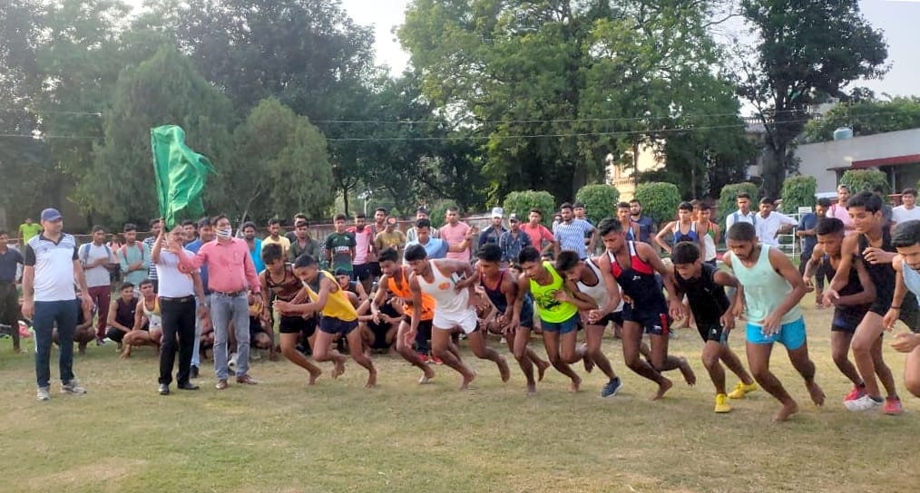Rohit tops in district level athletics competition