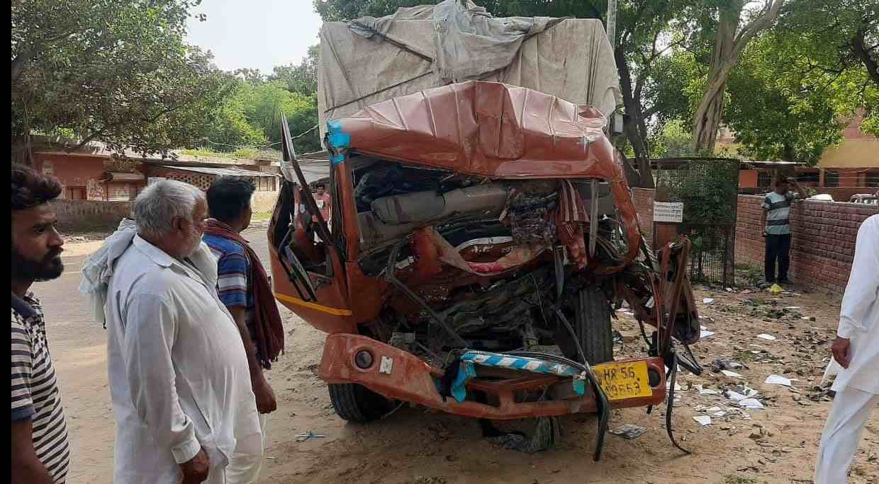 Canter driver dies due to dumper collisionCanter driver dies due to dumper collision