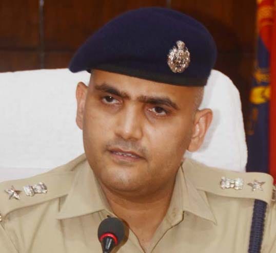 SP Neeraj Kumar Jadaun will get silver medal