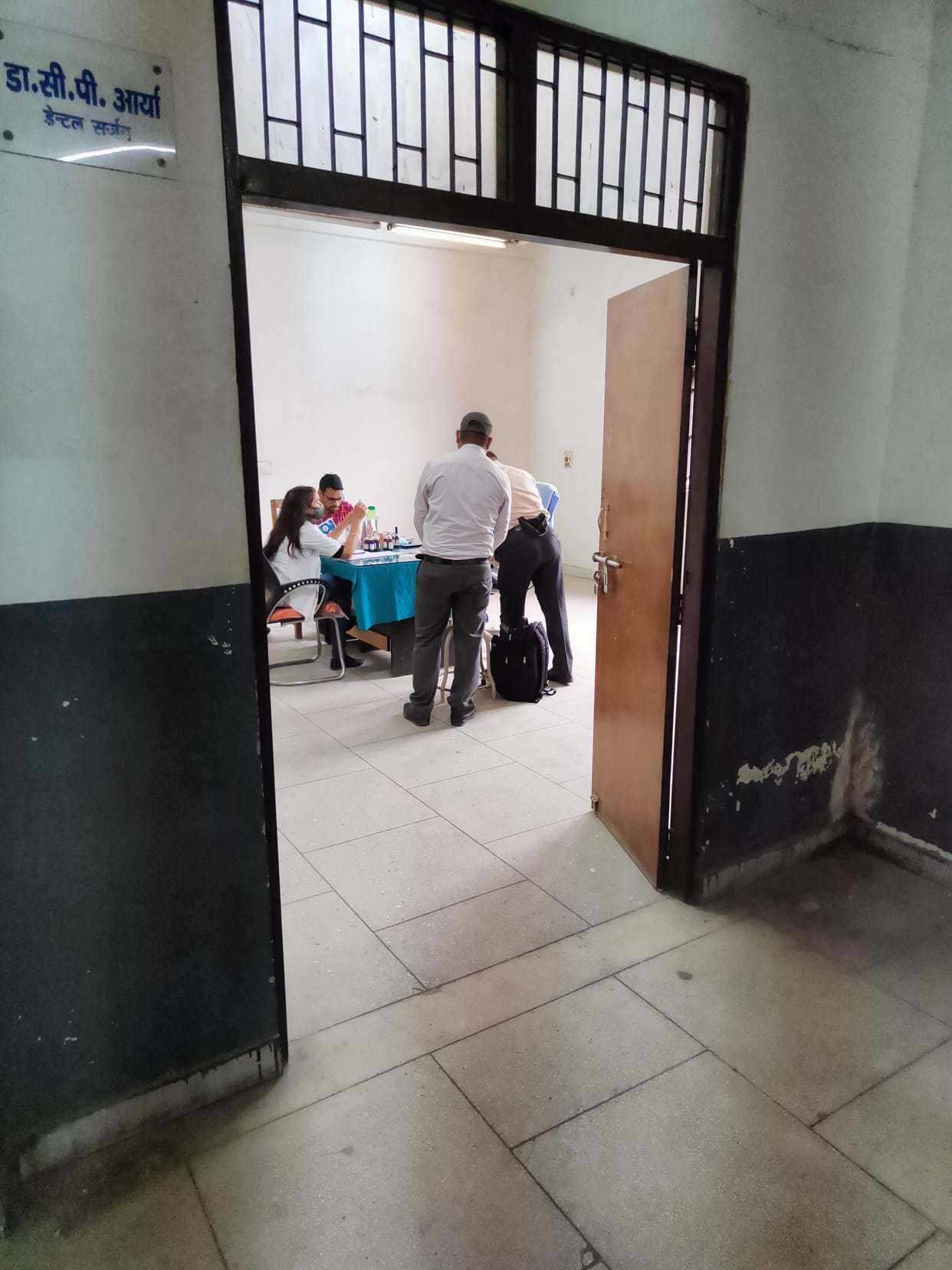 MR instead of patients, brokers gathering