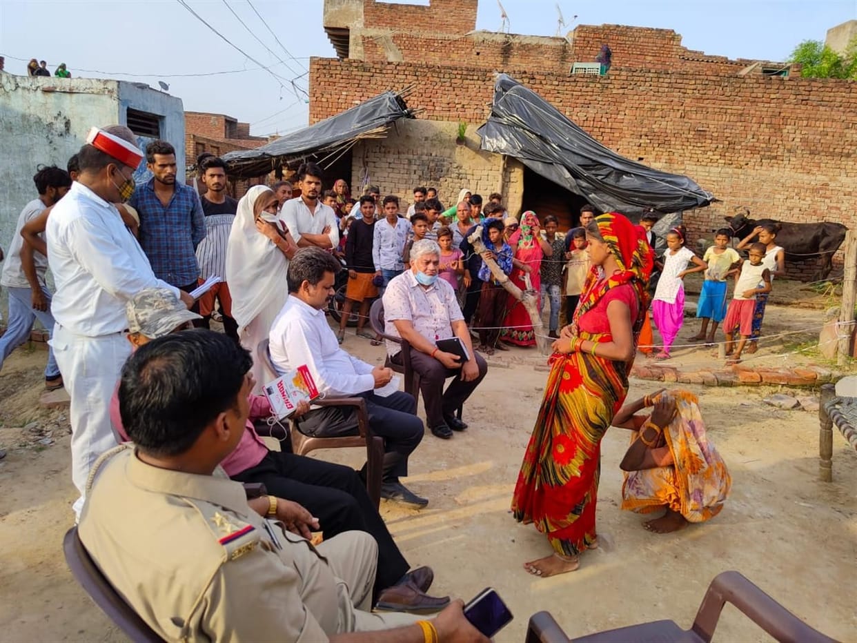 Hathras: Officers arrived to investigate the complaint of missing child