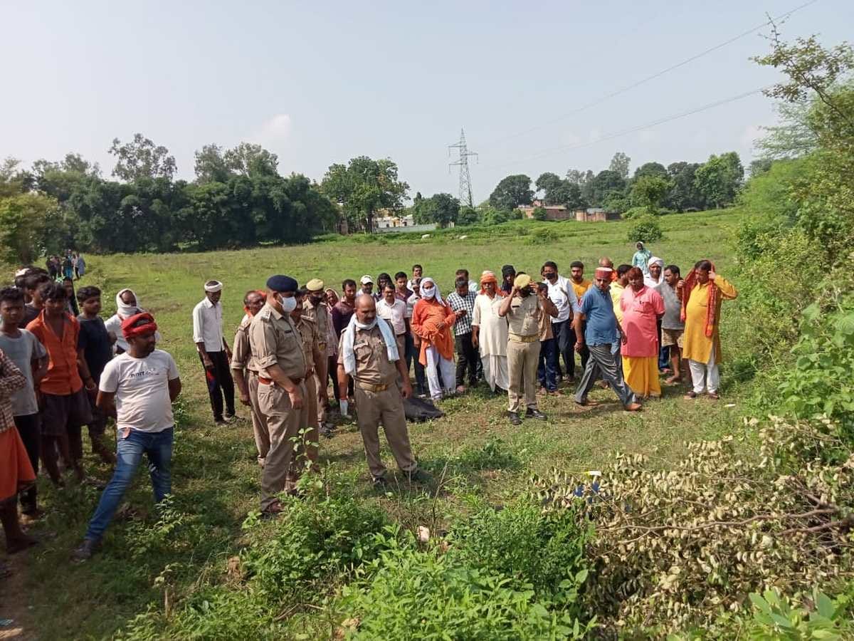 Man shot dead in sonbhadra gun shot in head dead body thrown near house