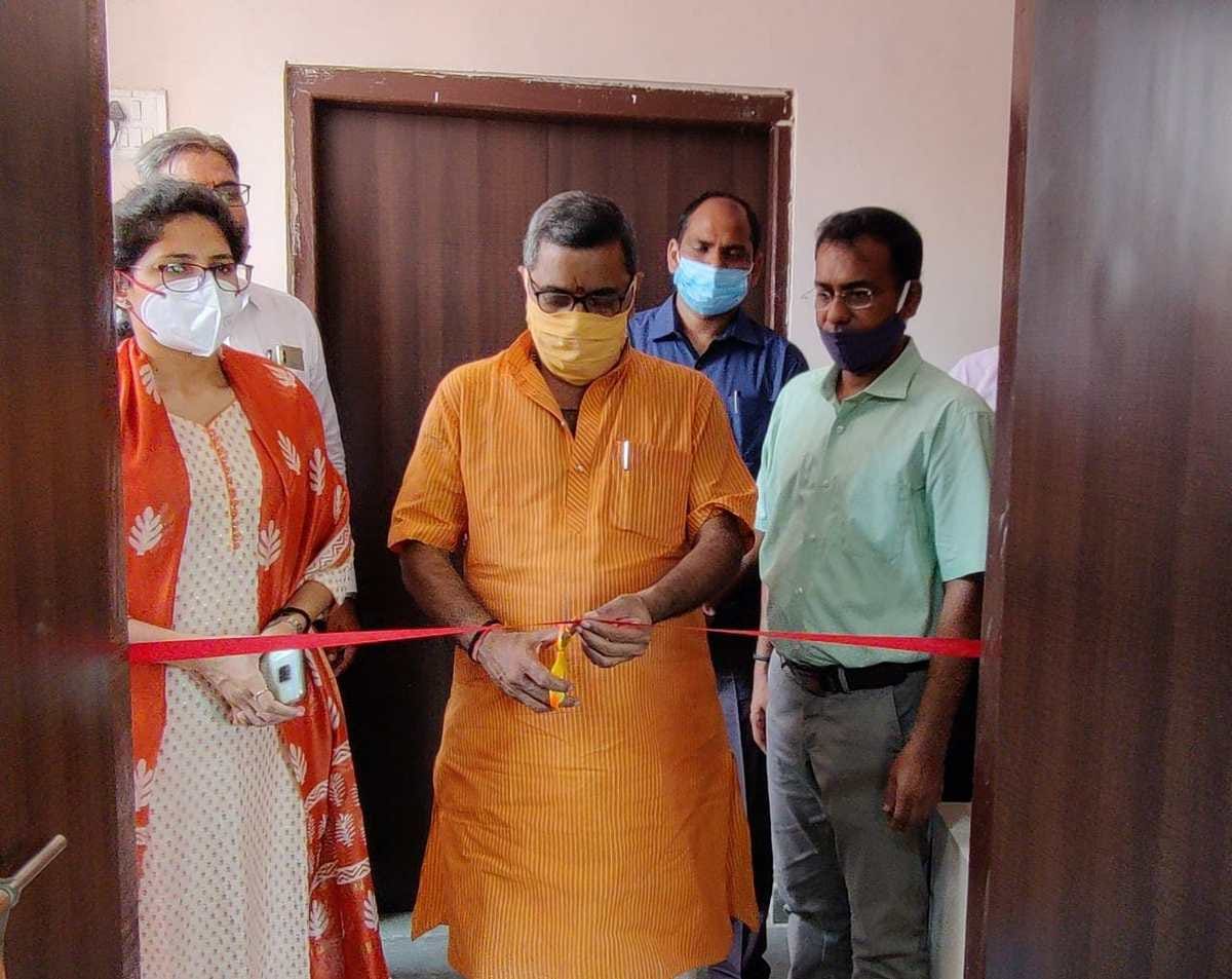 UP cabinet minsiter neelkanth tiwari inaugurated 3d video show in Pt. Deendayal Upadhyay memorial site in varanasi
