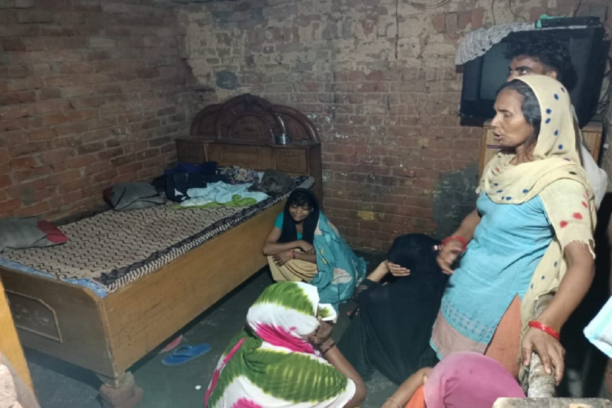UP Crime News: Father has killed to his two daughter in Fazalpur of Meerut