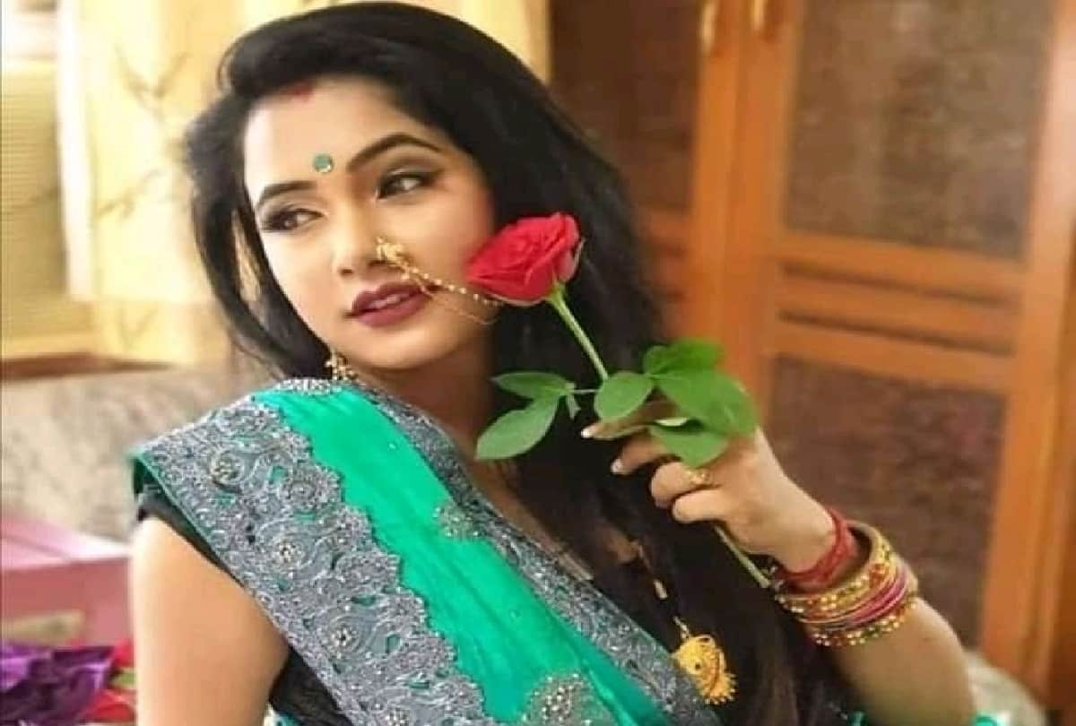 Bhojpuri actress Trishakar Madhu is getting trolled on social media after her private MSS video is got leaked