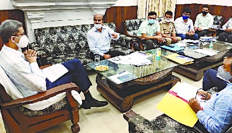 If the bases of the brokers are not finished from the RTO office, then action will be taken against the officers.