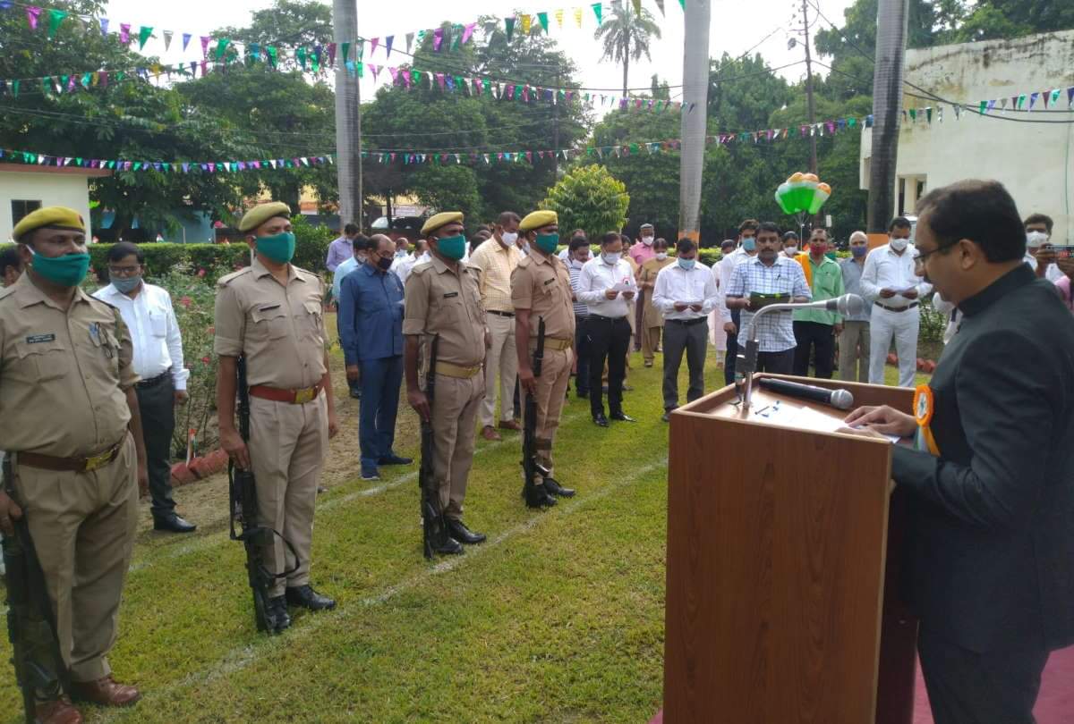Independence Day 2021 celebration today in Gorakhpur latest photos of 75th Independence Day