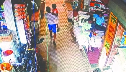 Eight year old girl kidnapped from Nawabganj market