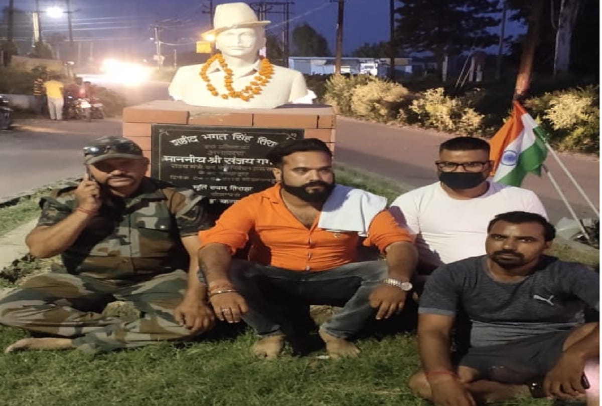 Bhagat Singh statue was vandalized by mischievous elements in Saharanpur