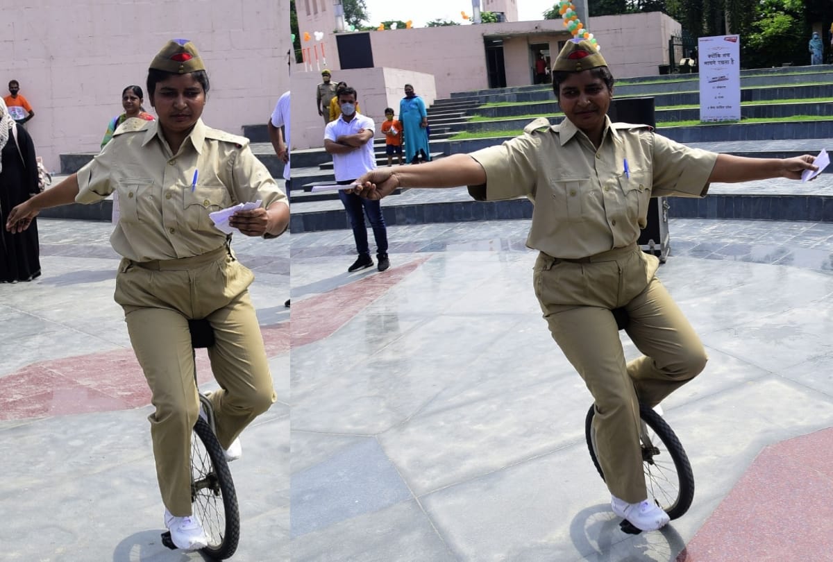 Amar Ujala celebrates Independence Day with people.