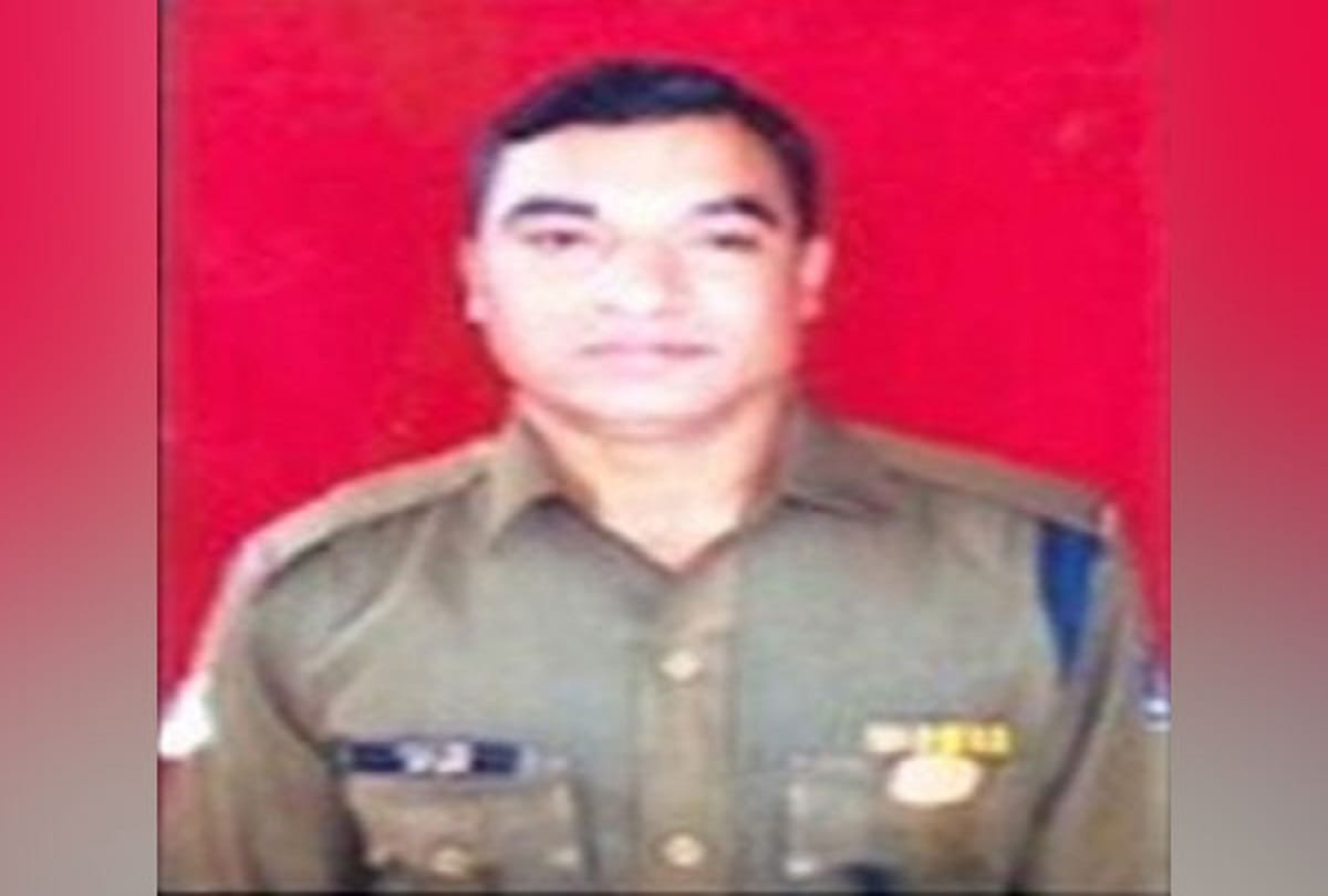 Centre announces that President Police Gallantry Medal to JK Inspector Amardeep and CRPF Head Constable Sunil