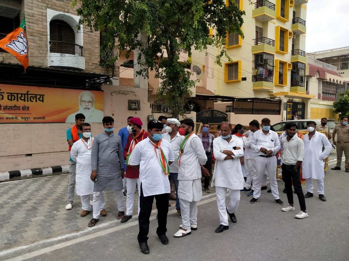 Karni Sena workers assaulted by police protest outside at PM Modi parliamentary office in varanasi