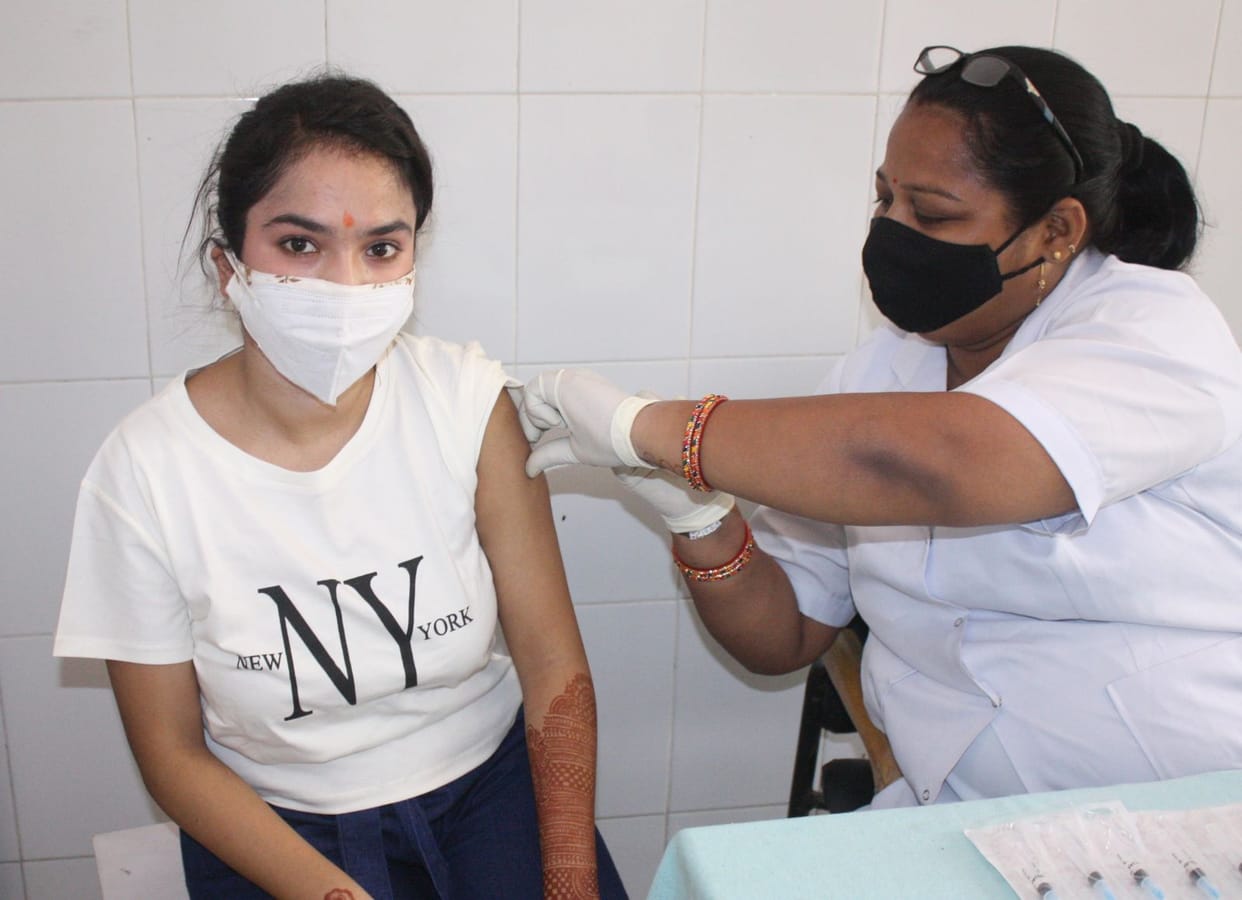 For the first time the second dose crossed six and a half thousand, Moradabad was at number four in the state
