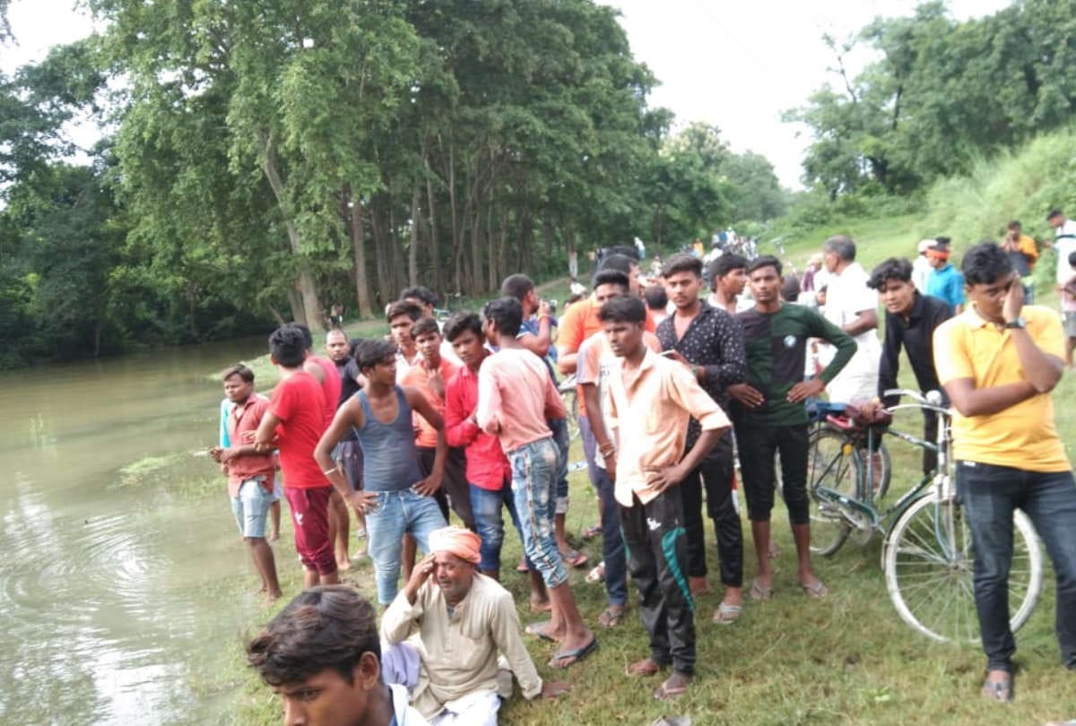 boy died due to drowning in Sonra river at kushinagar