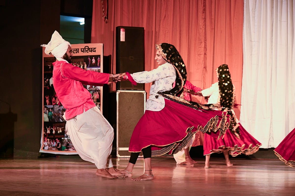 Haryanvi-Punjabi dances boomed, artists applauded