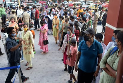 Independence Day: Bomb disposal squad reconstructed airport and Prayagraj Junction