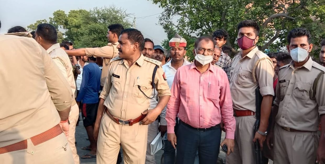 DCM trampled the child in Shahjahanpur, died