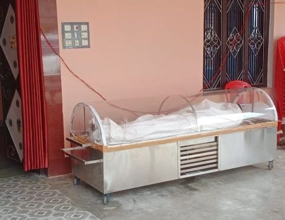 Dead body of son kept ki deep freezer from 14 days