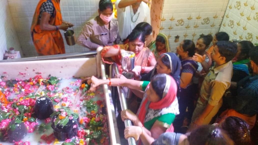 Dharmanagari resonated with the cheers of Har Har Mahadev