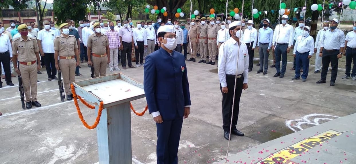 Tricolor hoisted proudly everywhere from collectorate