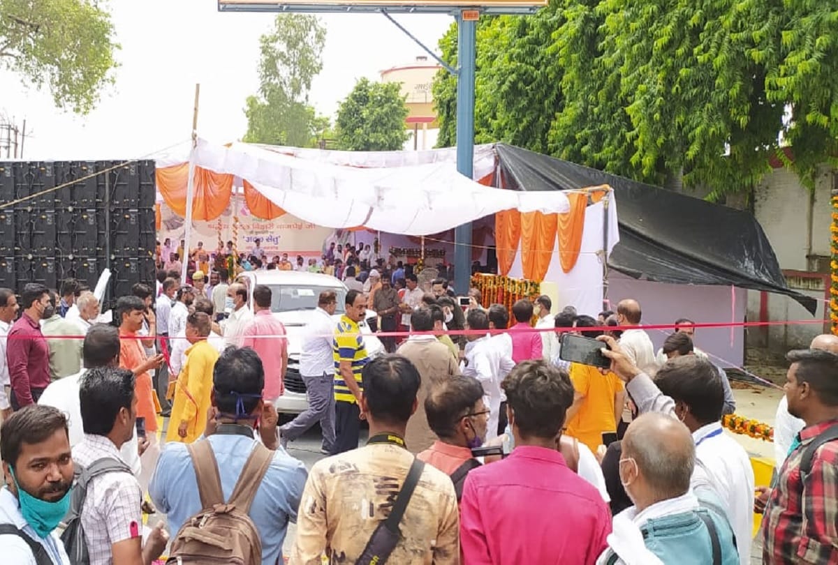 Farmers health deteriorated many farmers sitting on jal satyagraha and hunger strike in Lakhimpur Kheri