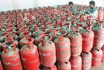 1.5 lakh applications came for Ujjwala 2 scheme