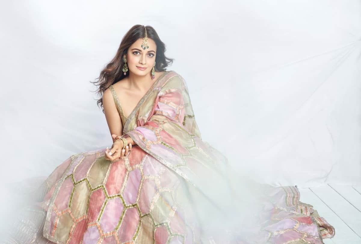 Dia mirza shares his son avyaan glimps on social media says may you always be azaad