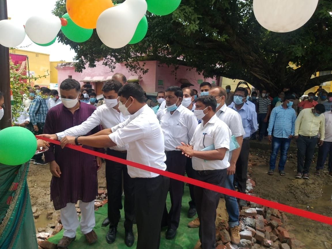 New oxygen plant inaugurated at CHC Laxmanpur