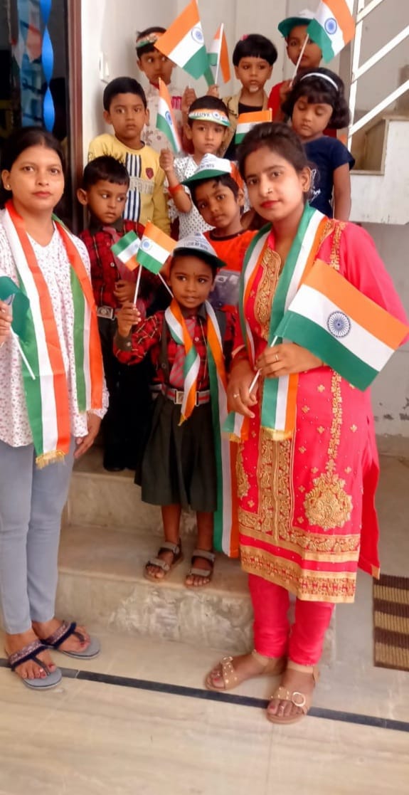 Independence Day celebrated with gaiety in educational institutions